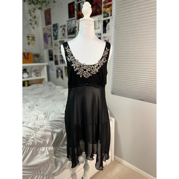 Linea Donatella Other - Linea Donatella Black Lace Sheer Chemise Lingerie M Beaded‎ Floral Appliqué